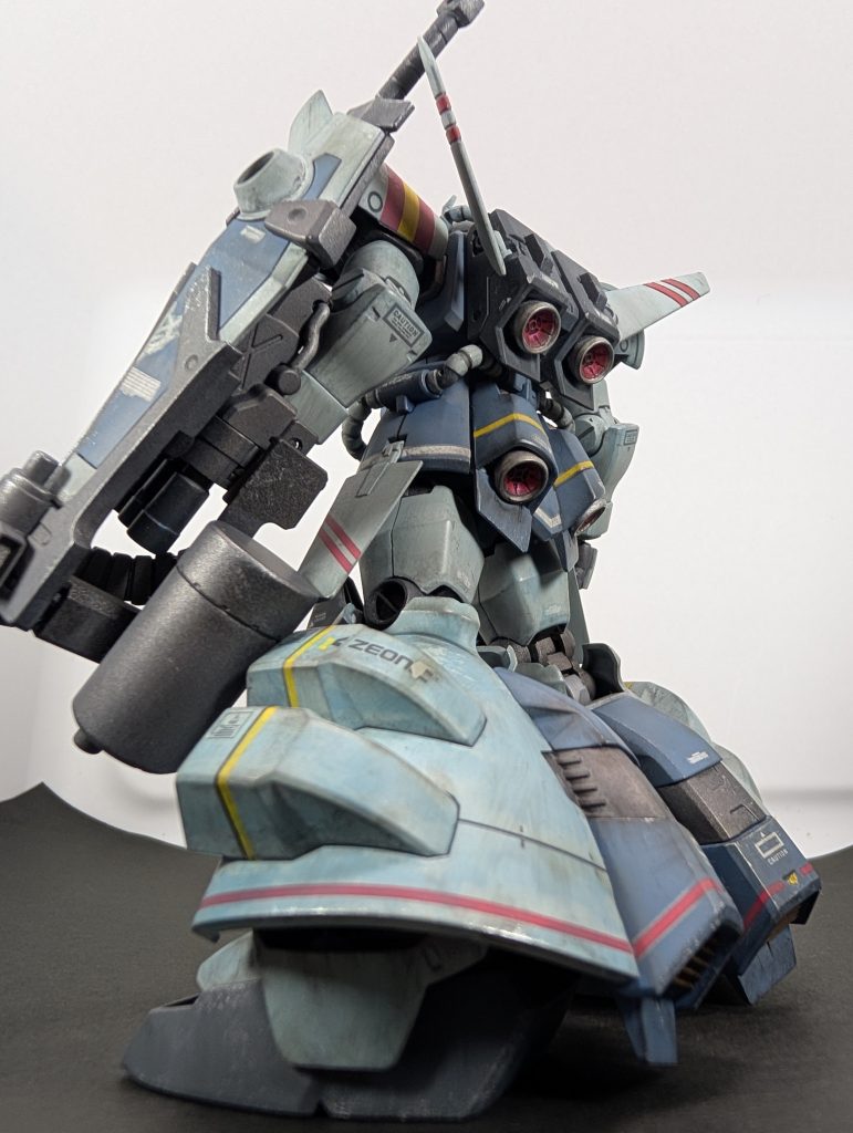 MS08小隊のショートストーリー【三次元との戦い】を見てグフ・フライトタイプがカッコよく見えました(zaku-kao6)これを何度も見てなんとか製作のモチベーションをキープしました(笑)