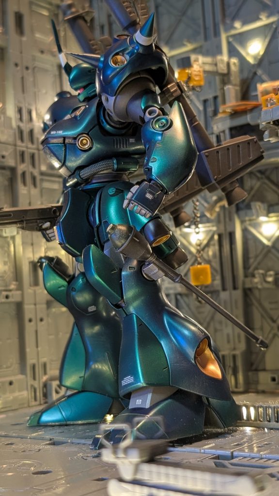 スターブライトブラスの下地にクリアーブルーとつや消しでマットキャンディにしたつもりですが、あまり上手く出来ませんでした（泣）気を取り直してまた次の機体を製作します！見ていただき有り難う御座いました😆