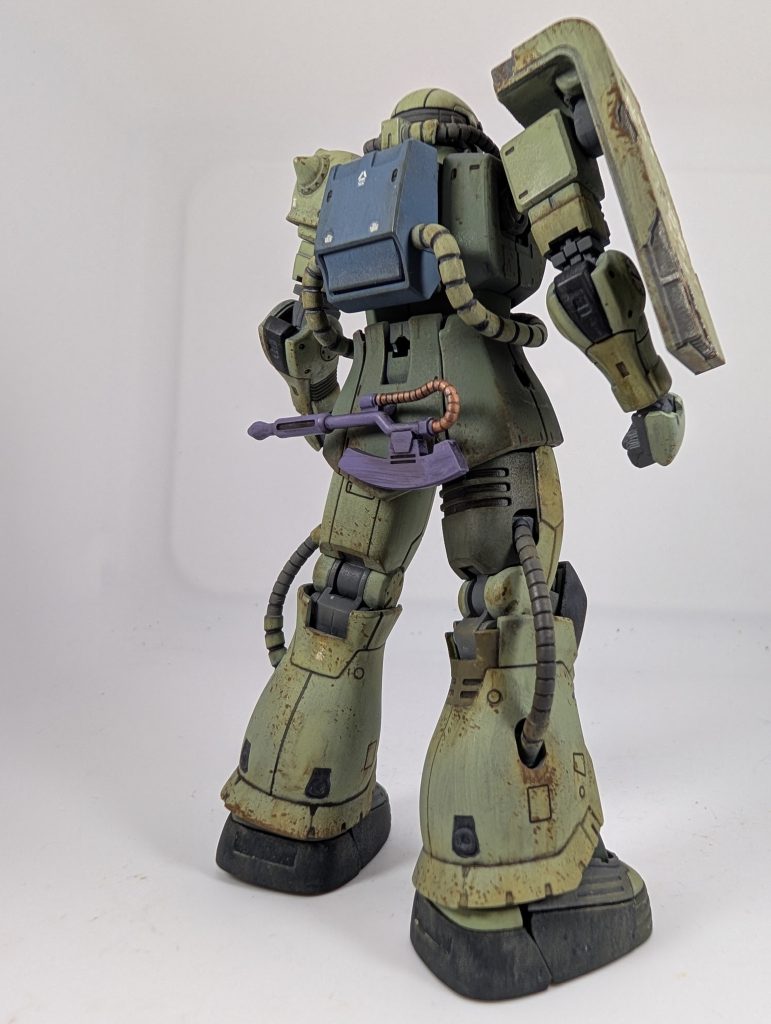 ツギハギだらけの設定のザクなんで本体も塗り分け面倒くさかったけどザクなら妥協できます（笑）