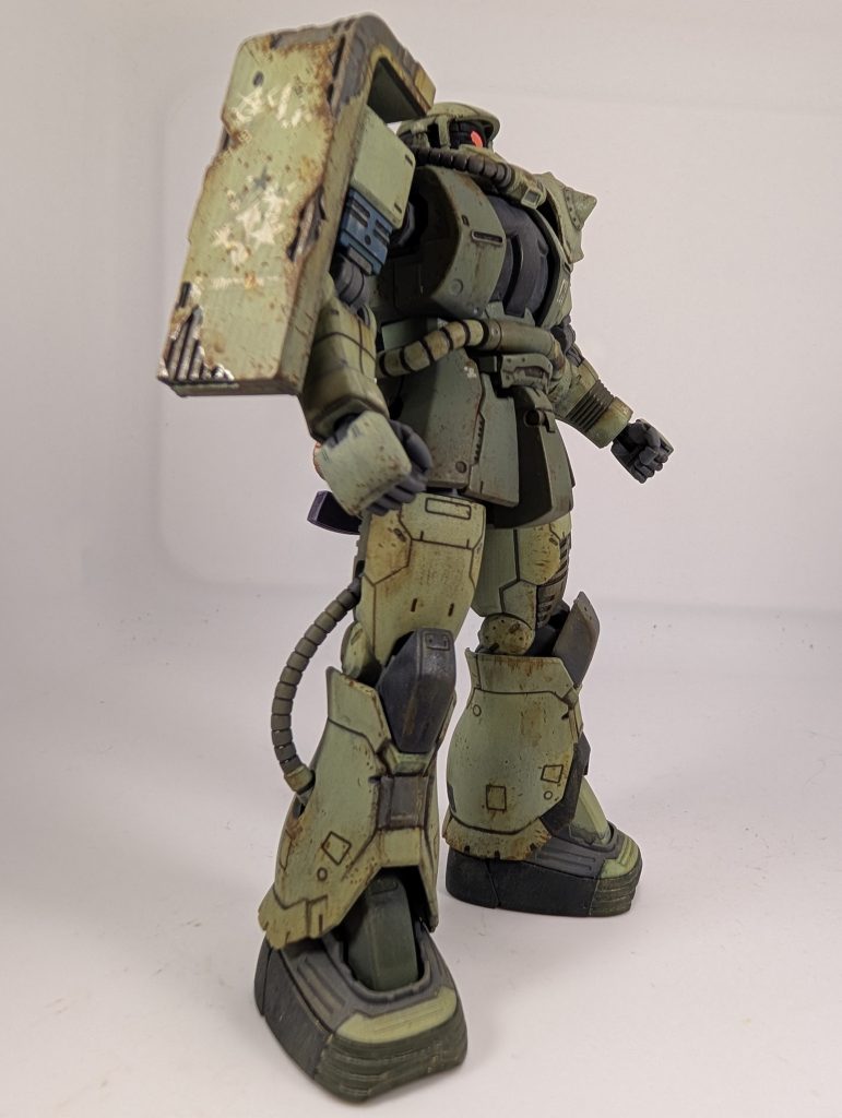 元が面長の作画崩壊ザクでしたが作ってるうちに見慣れてきて段々カッコよく見えてきました(zaku-kao2)