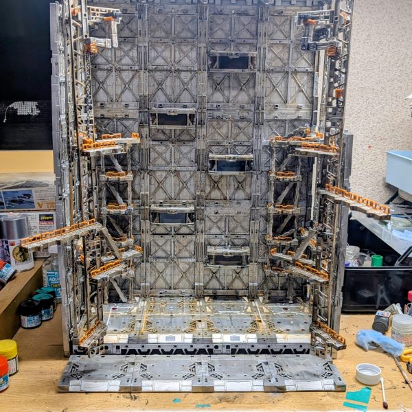 PG用のが欲しくて百均で買い漁りました色々あって作成しながらあれやこれやと想像が膨れますね〜電飾は百均で50球付いて300円均一の物（6枚目）