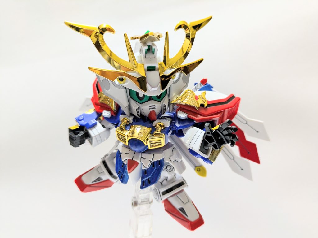 さらに本心を言えばもう１箇所。胸の装甲が展開して炎水の玉（エネルギーマルチプライヤー）が露出、という仕組みも再現したかったのですが断念。結局クリアパーツを２組使い、塗り分けて通常形態とスーパーモードで差し替えるかたちで妥協。