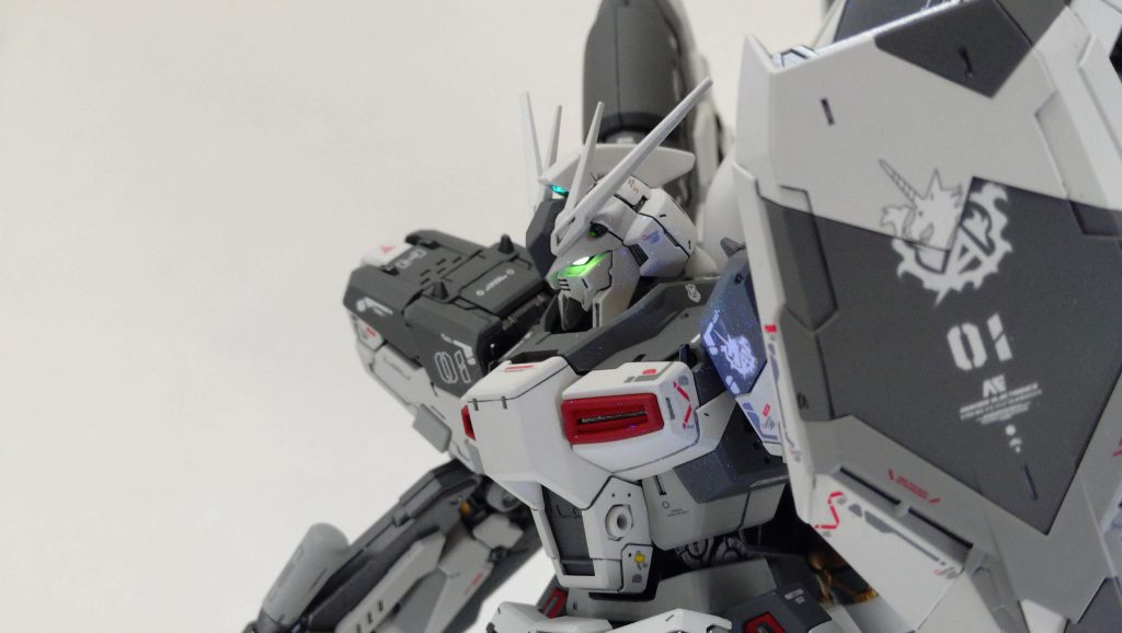 RG Hi-νガンダム–3枚目/制作者：もっこ