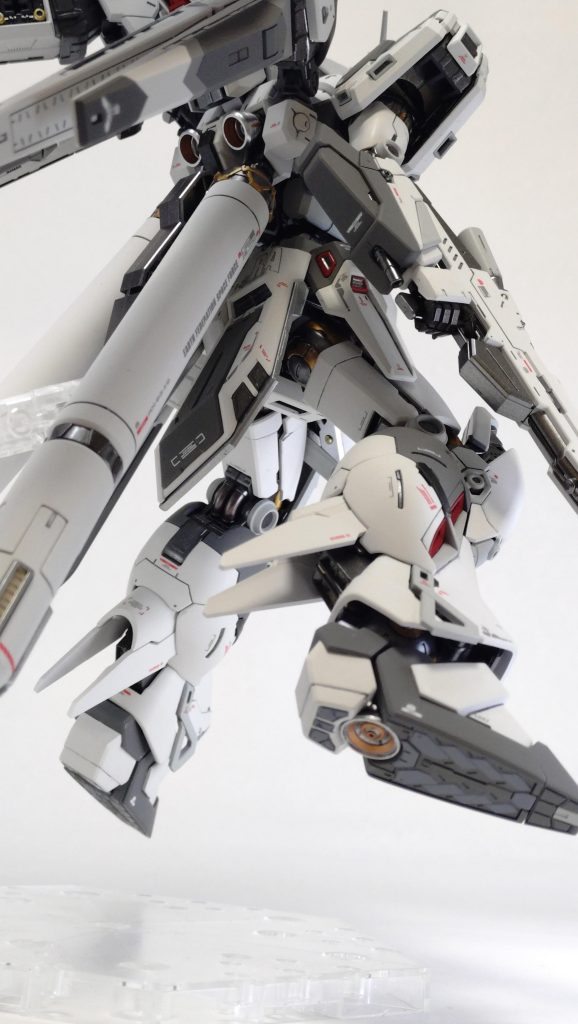 RG Hi-νガンダム–6枚目/制作者：もっこ