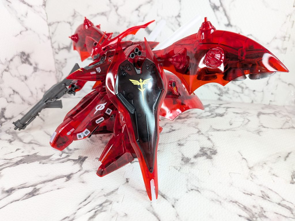 缶スプレーで光沢クリア(UVカット)を表面と裏側からも吹き付けてます&nbsp;