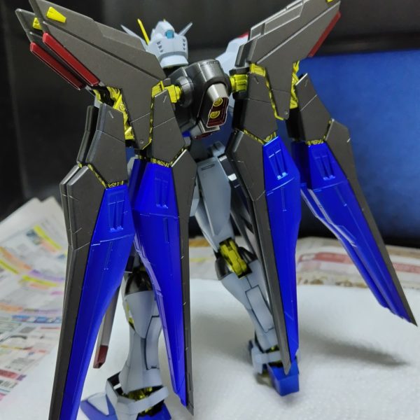 ようやくここまで来ました。あとはデカールを貼り付けて完成になります。（3枚目）