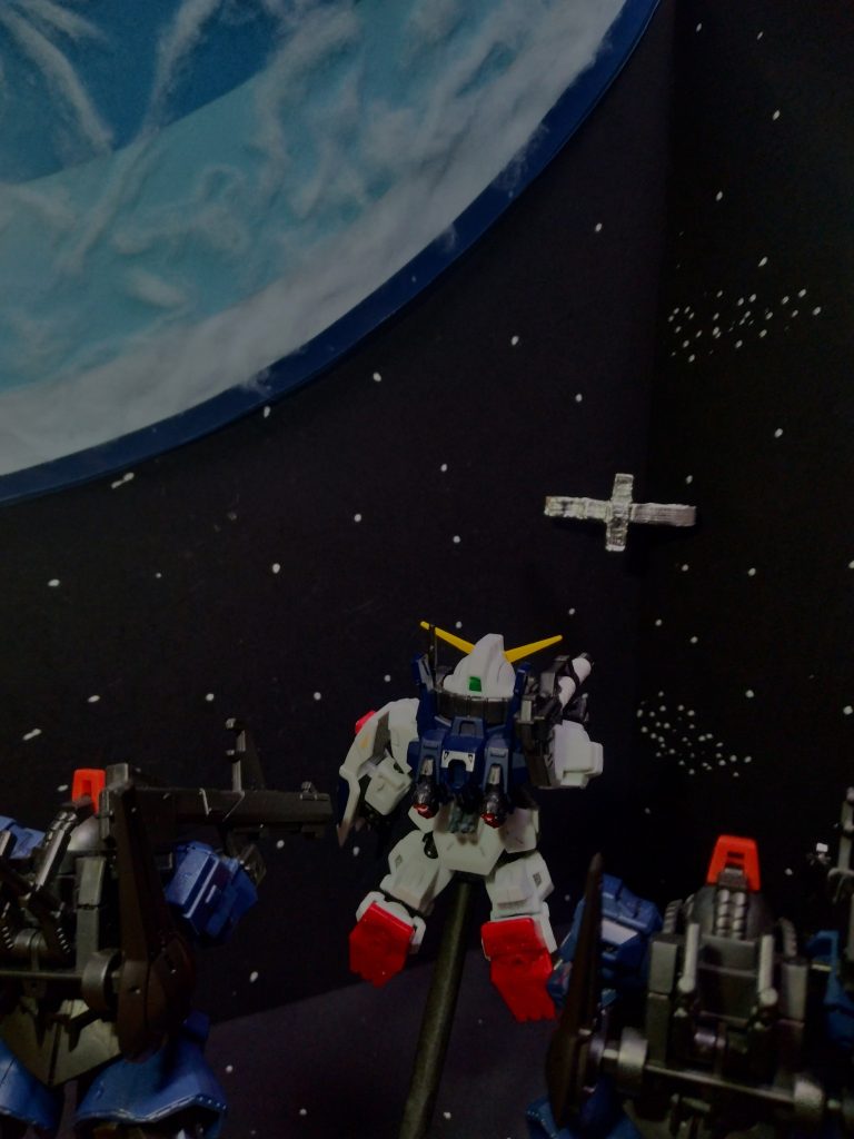 「あたるなよ、アポリー。」「くっ…。」「どうせならば！」