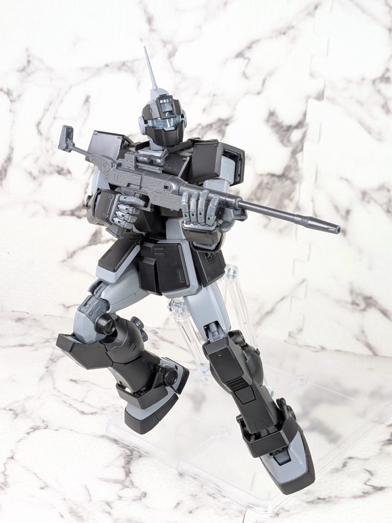 リド・ウォルフの搭乗機は地上では量産型ガンキャノン、ジムキャノン宇宙ではジムスナイパーIIとされているが、ジムスナイパーIIの修理が長期にわたる事から間に合わせで黒く塗装して出撃させた期待です