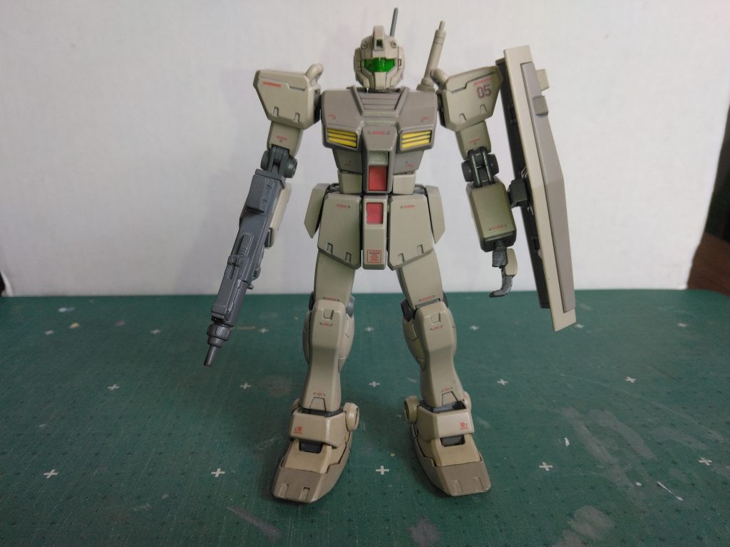 正面外装の２色は、ネットで拝見した方の作品を参考に、アサヒペンのクリエイティブカラースプレーで塗装しました 😃