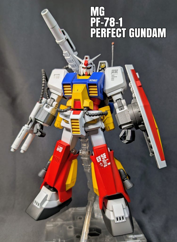 当時はプラモ狂四郎のパガンというよりはホワイトベースに搭載されアムロが乗るみたいな妄想で作ってた気がする…。なのでありえないですがWBマークとか入ってます😅旧キット時は小学生でこんなスパロボ感満載のロマン機体に惹かれてしまうのは仕方ないです。私のガンプラの性癖を決定づけた機体なのは間違いないです。