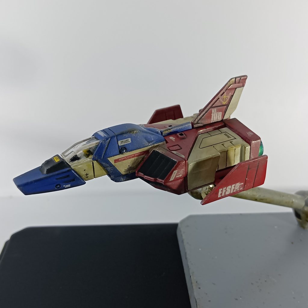 ウェザリングは苦手。これからも失敗を恐れずチャレンジしていきます。(zaku-kao5)