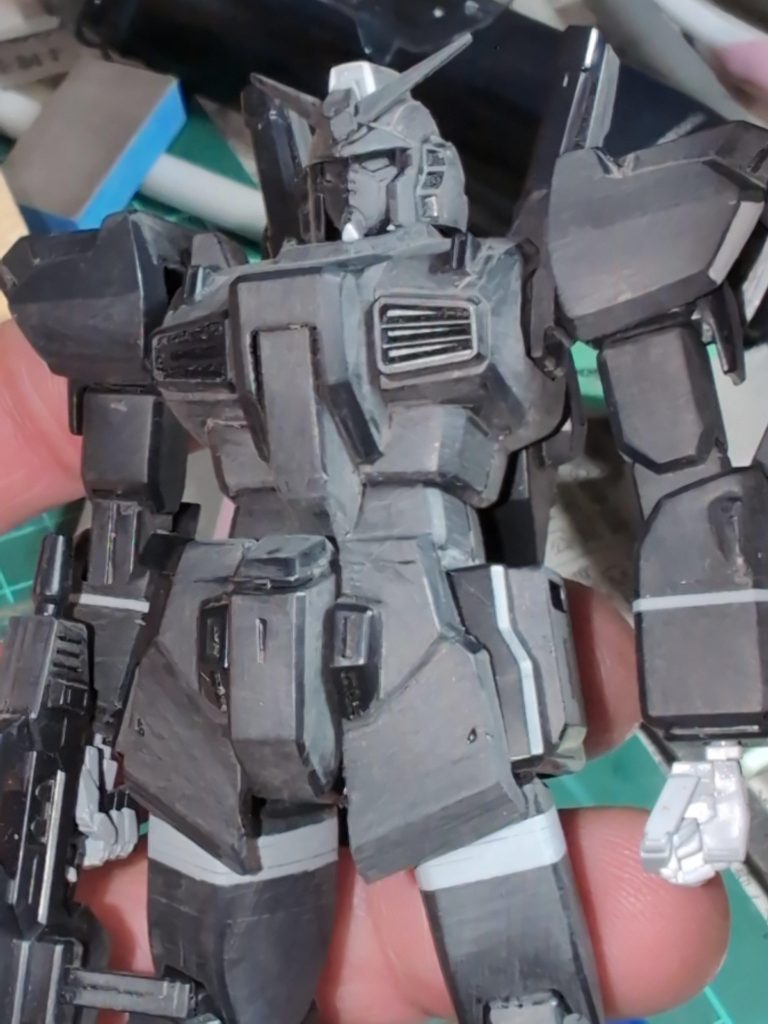 肩のラインを変更