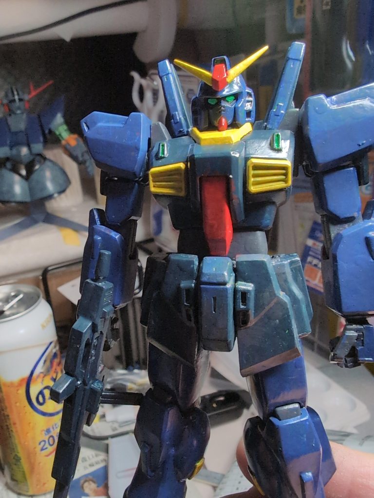 カメラアイは付属のシールを素直に貼りました。