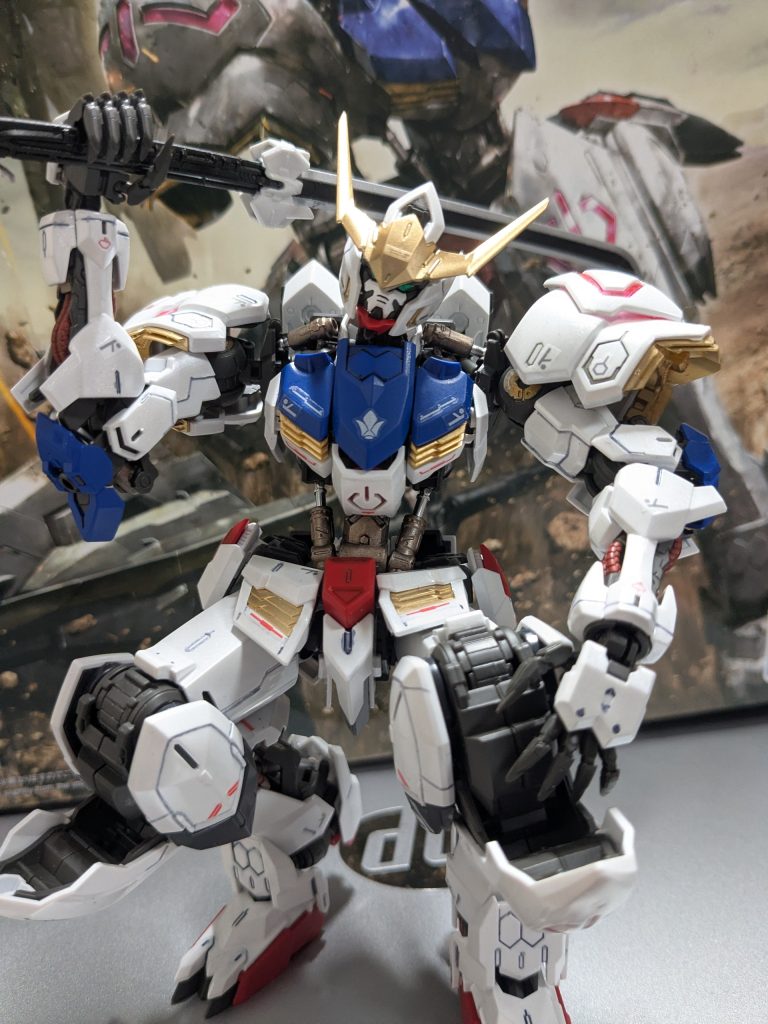 悪い面構えで、チン◯ラ感満載。