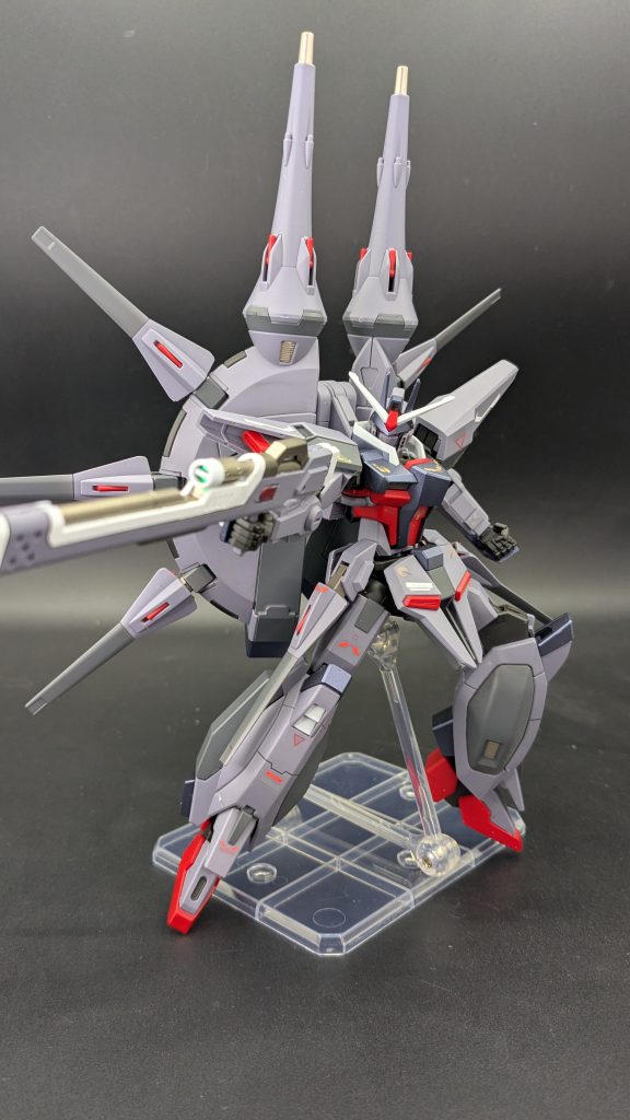 ライフル構えるだけでもビッときまる