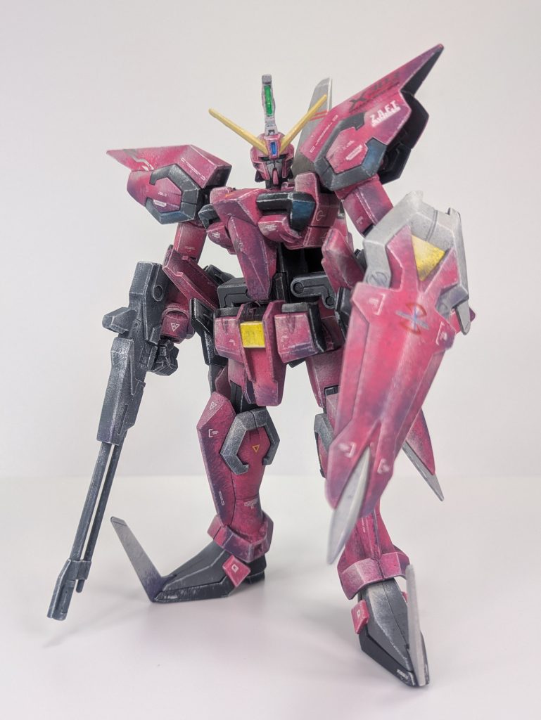 武装して左から