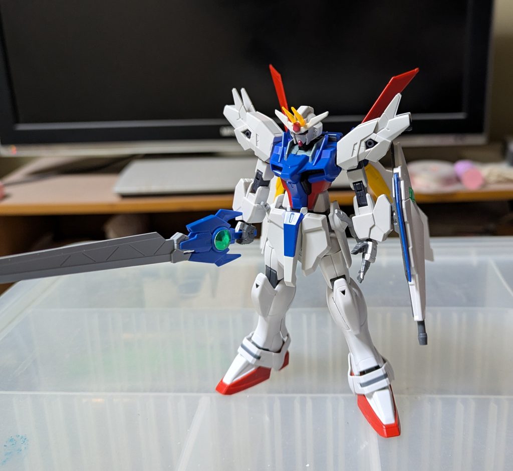 これが元となったガンダムスパーダです30MFのパーツを使い騎士にしました