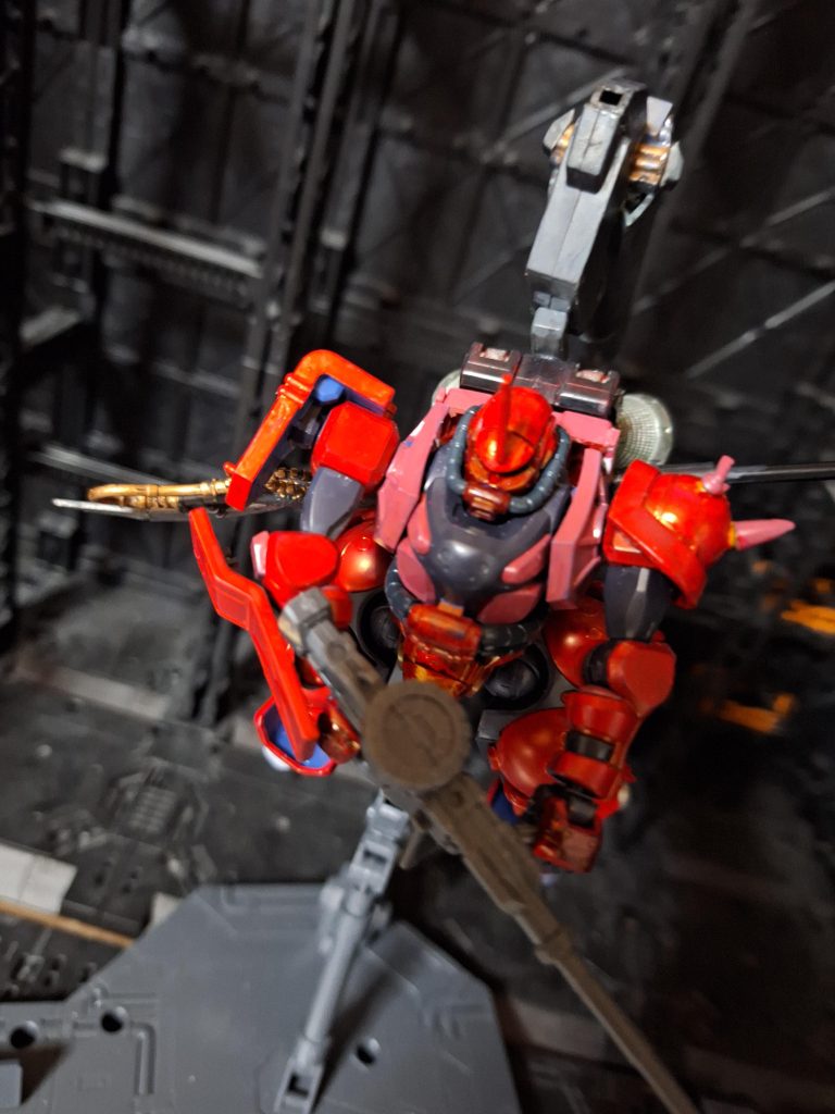 甥っ子にクリスマスプレゼントをする時、欲しいものを確認していったら、軍警ザクはいらないとなりました😅そこで、軍警ザクを作るに何かひとひねりしようと思いました。