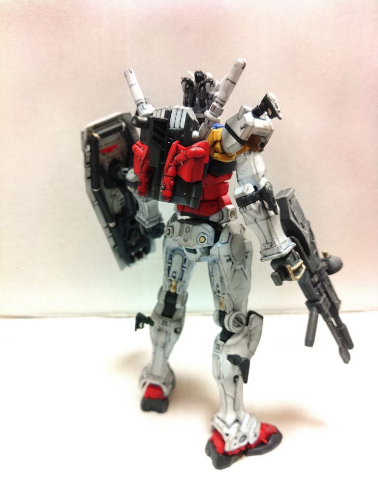 白いガンダム–3枚目/制作者：たっつん