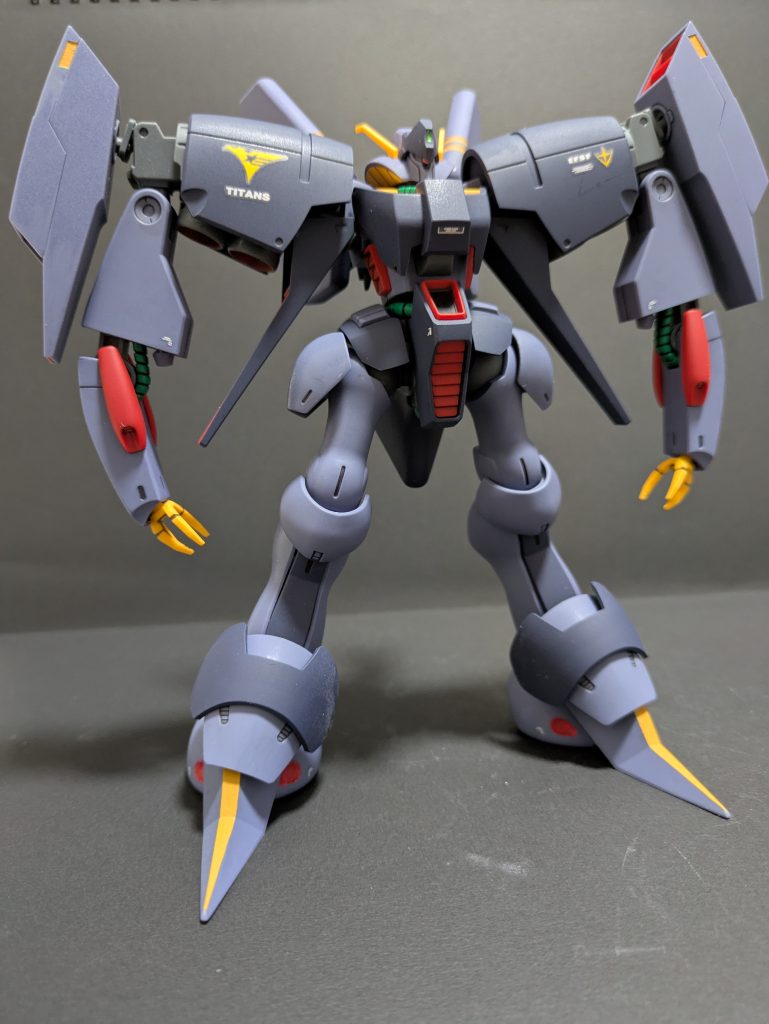 ジェリドが使用した機体で、リック・ディアスを撃墜し、Ζガンダムにも最後まで撃墜される事がなかった機体で、Ζの時代では強機体のイメージです！いつの間にかジェリドはバウンド・ドックに乗り換えてましたねw