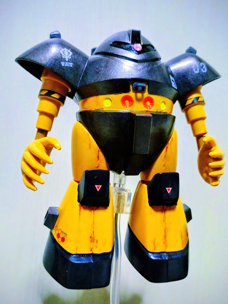 合わせ目酷かったので無視して錆表現頑張ってしてみましたｗｗ腕の延長、タンクやディティールUPを少々。シールドは30MMからで、発想自体はEVAのヤシマ作戦の零号機のアニメ版シールドにヒントを得ましたｗコウならこんな突飛な事するだろうとｗセリフも勿論言わせたくてですｗｗカッコ可愛く出来た気がします!!（自己満）良かったら見て行ってください(*^^*)