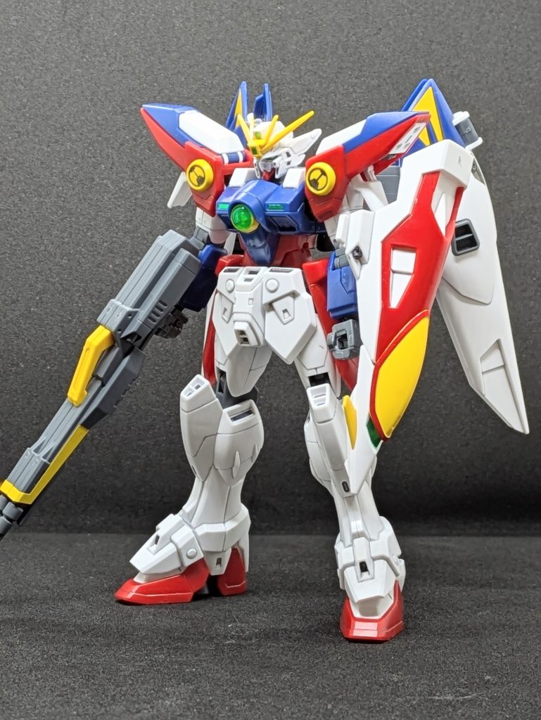 付属シール、スミ入れ、部分塗装のみのパチ組ですキット的には売り場遭遇率は高めかと🤔