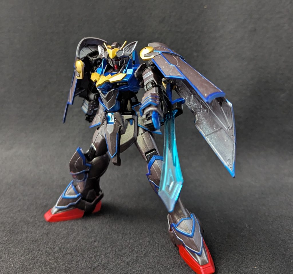 魔法剣は左腕に付けたままでも咄嗟の時に迎撃できます魔法の刃つまりはビームサーベルみたいなもんなのでこういう時に便利