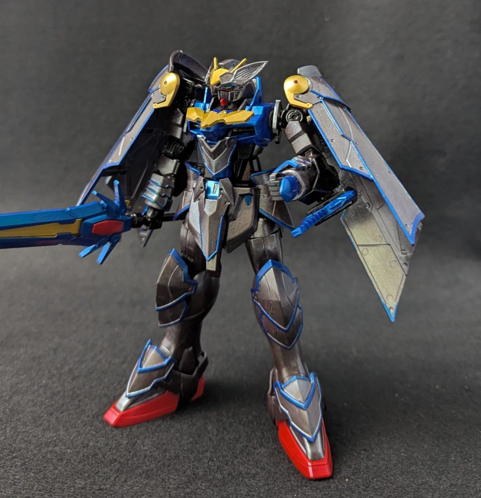 左腕腕にサブ武器として妖精の魔法剣を仕込んでいます転移後最初に拾われた妖精の隠れ家を敵の襲撃から護ったお礼に渡されたという逸話があります