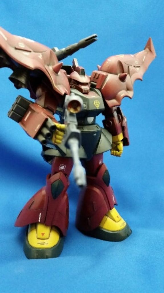 前回書いたようにSDクシャトリアのバインダーをゲルググの肩に変更してます