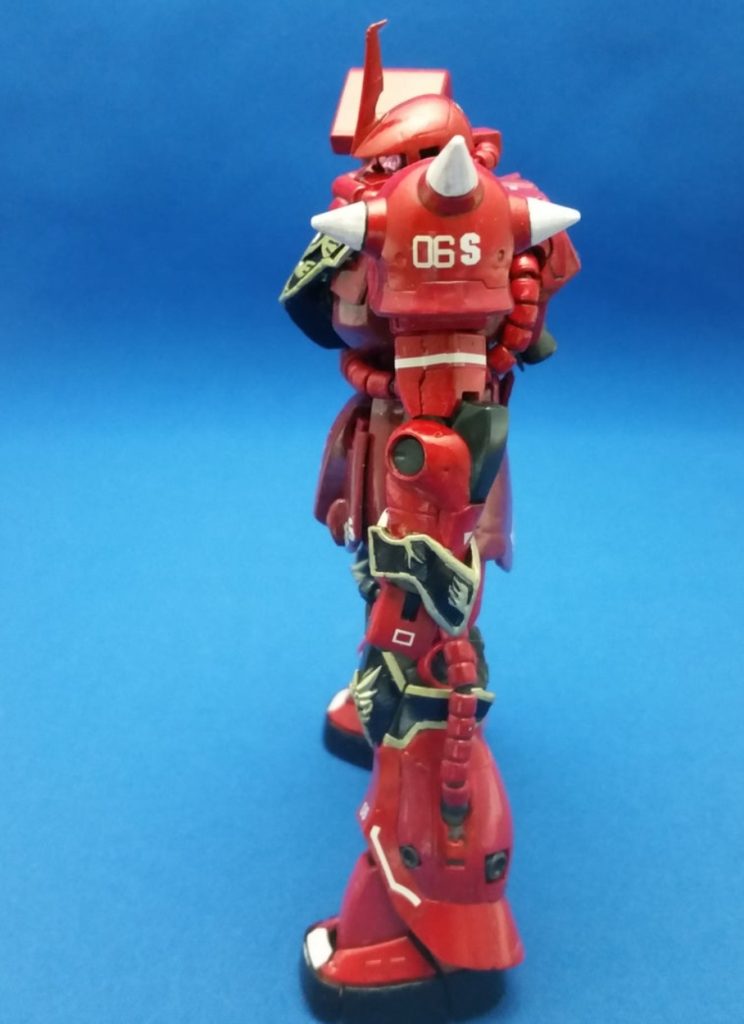 ジョニー・ライデンザクと差別するために配色も変えてます