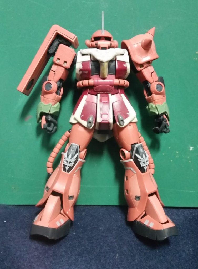 スカートと胴体を中心にイジってます