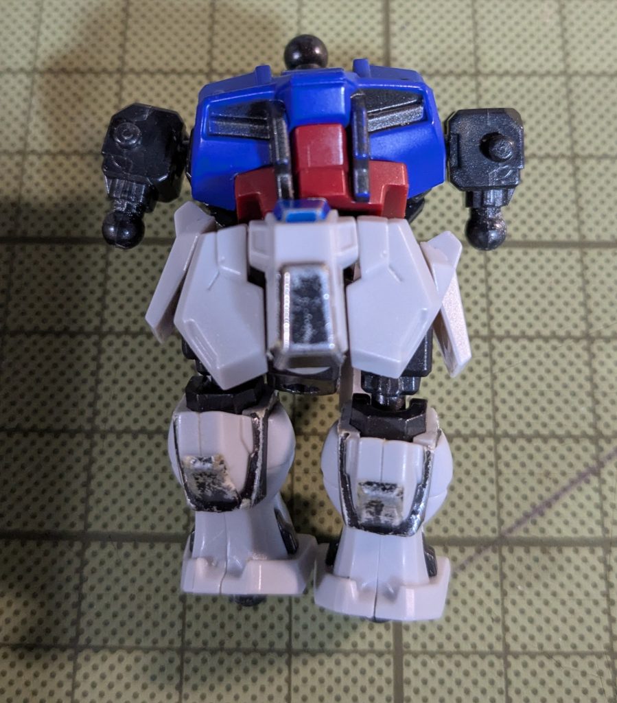 素体としてストライクガンダムを使っています