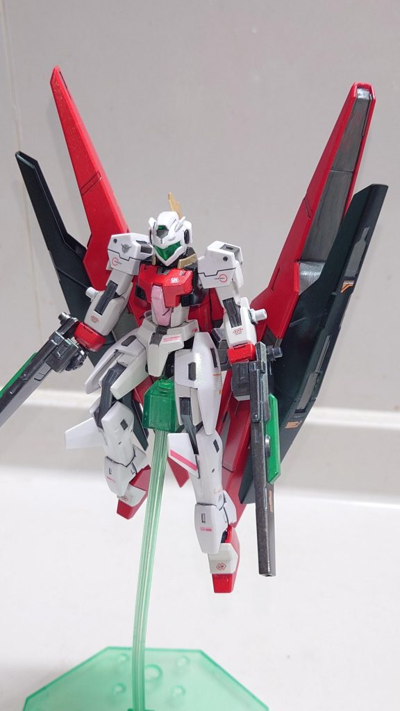 バイザー下のガンダムフェイスもちゃんと塗ったんですが全く見えませんね(gundam-kao5)