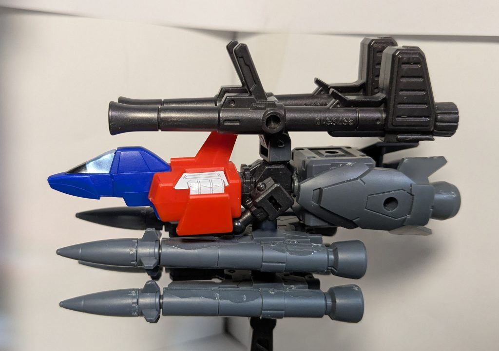 下は30MMのマルチミサイル、後ろは同じ30MMのバーニアを使っています。