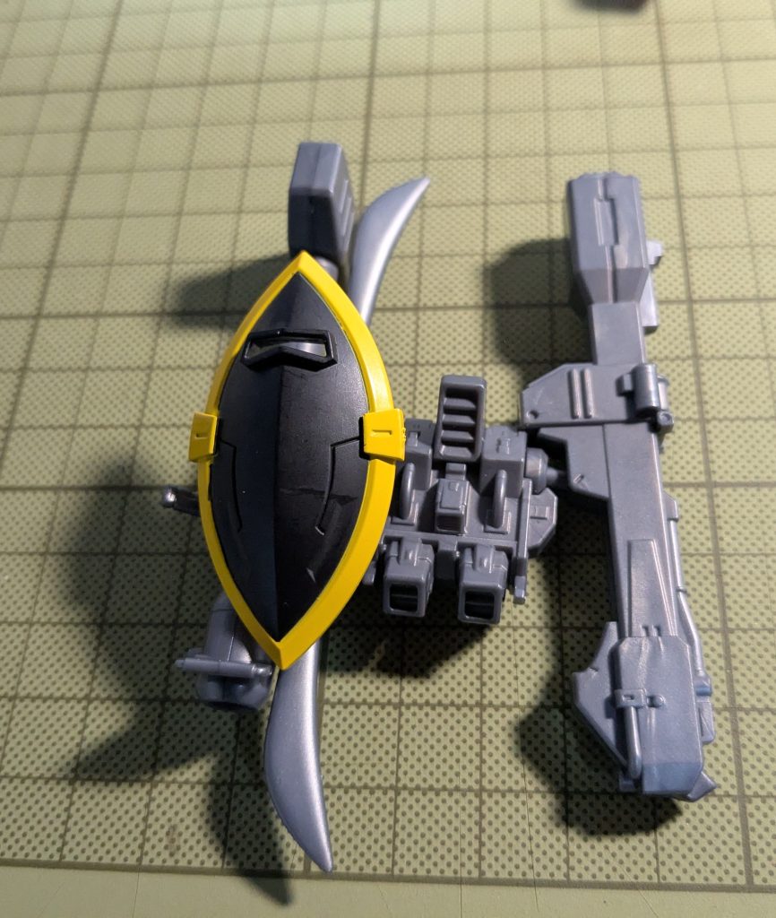 高機動型バックパックに武装全部取り付けてます。