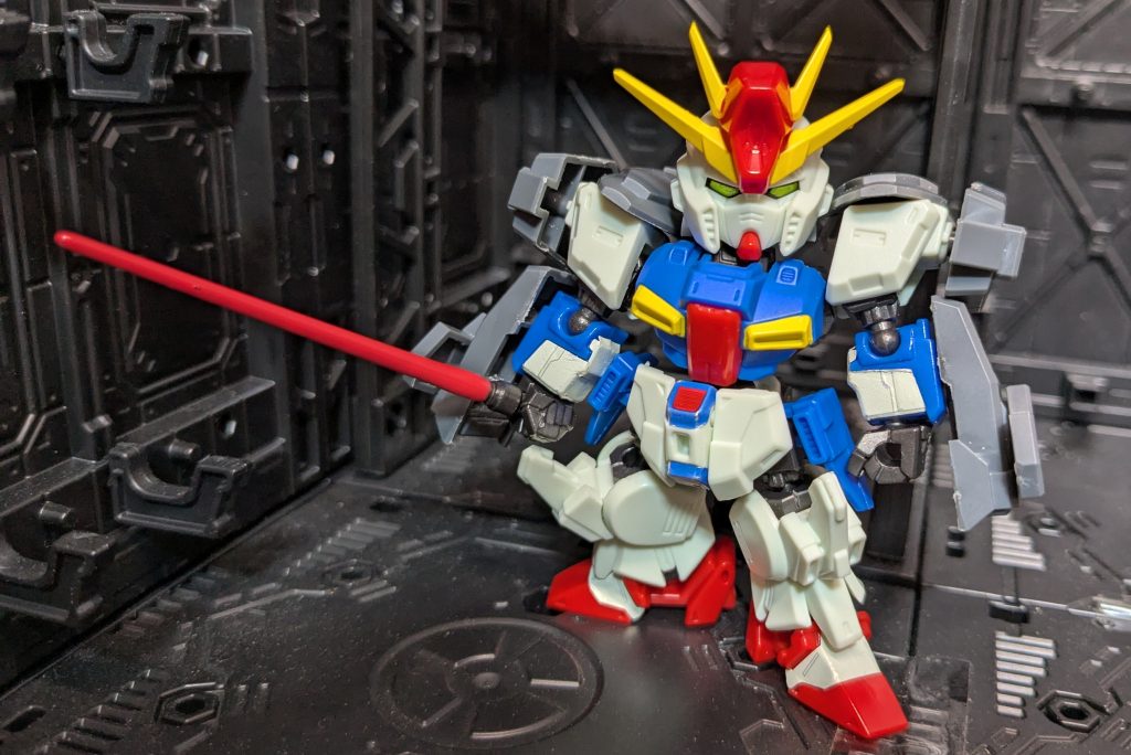 ビームサーベルを持たせても格好良いですね(^o^)