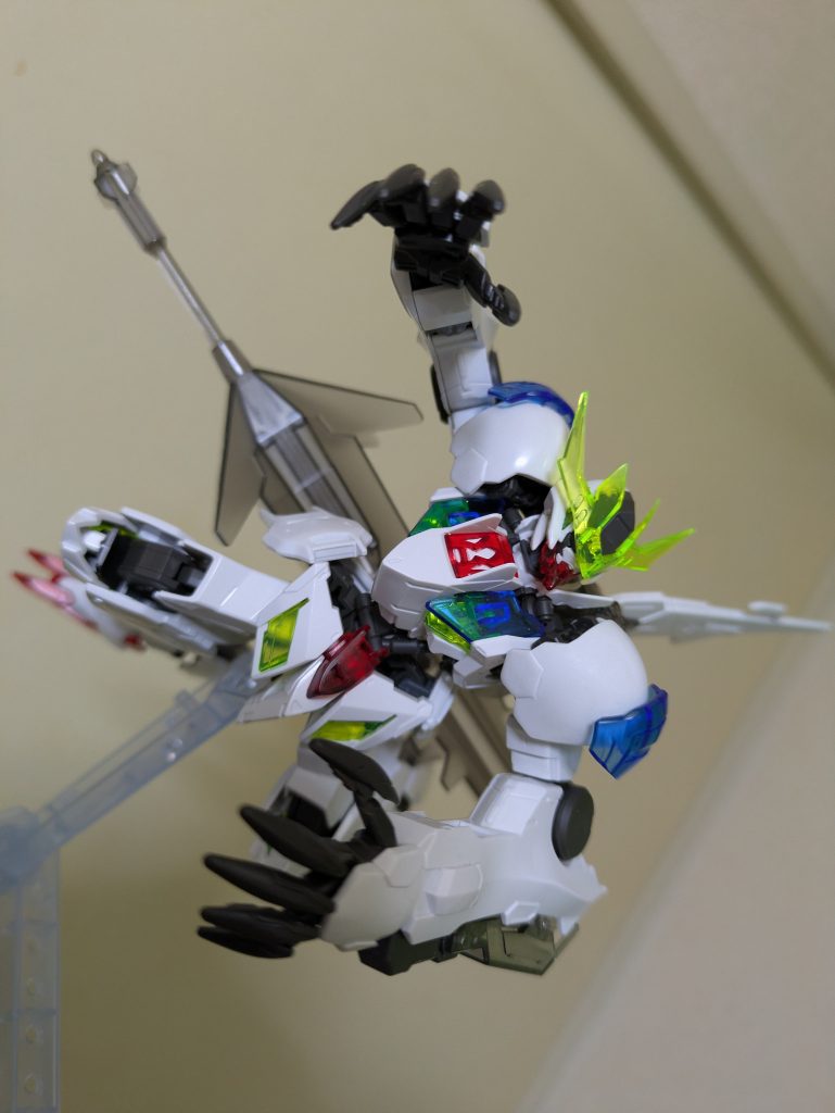 作品名：素組でーきた✨️✨️✨️<p>ソリッドクリアって人気ない？みたい？ですけど？ 全然そんなことないくらいかっけー✨️✨️✨️ 腰ほぼない位ほっっっっっそいですね💦 心配になるくらい細い これは完成されてるかっこよさですね(≧∇≦)b 見飽きたら改造しよ [&hellip;]</p>
