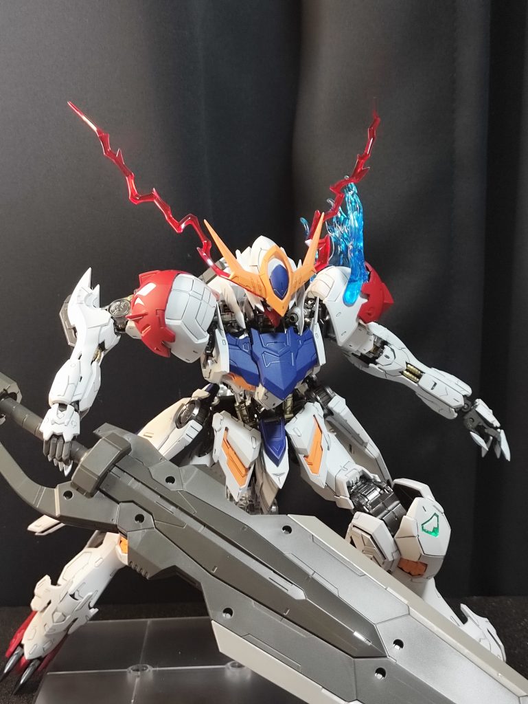 いつも通り白以外を塗装してシャープペンでスミ入れ🙏