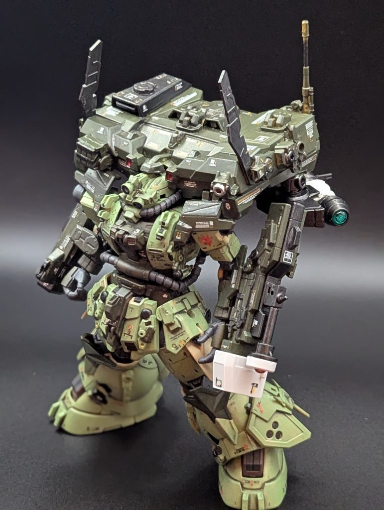 パイロットの脳疲労軽減のためにコクピットにはいつも甘いものが置いてあるとか。