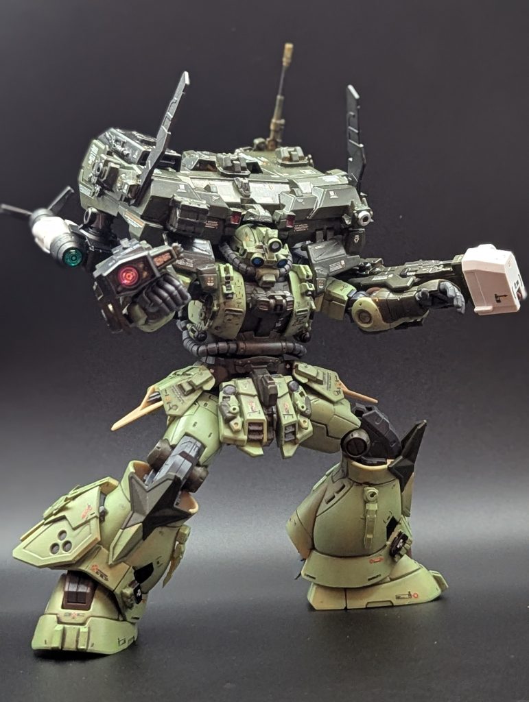 これ造りはじめのときにボトムズ新作のPV観たせいか三つ目にしてしまった〜