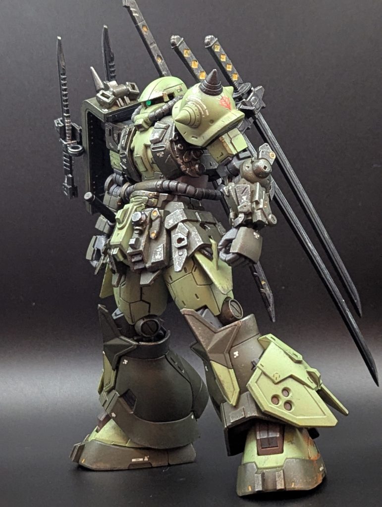 左腕の小手お気に入りです。