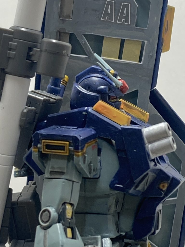 シールド裏には