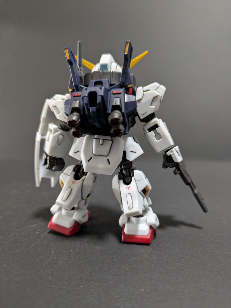 デカールは小さめのをと思って貼ったら目立たなすぎた😭もう少し大きめので良かったかも