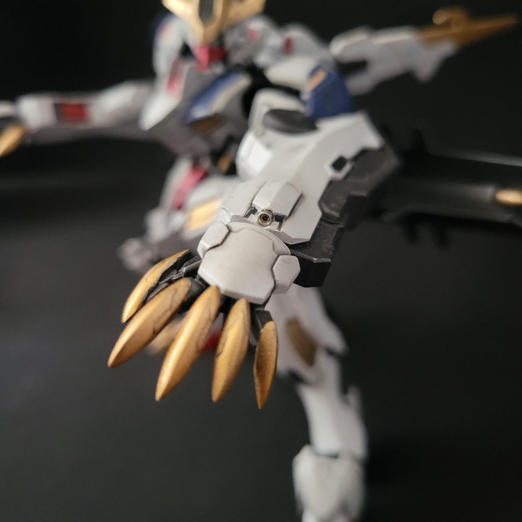 変更点の1つに腕武砲をメタルで再現しました