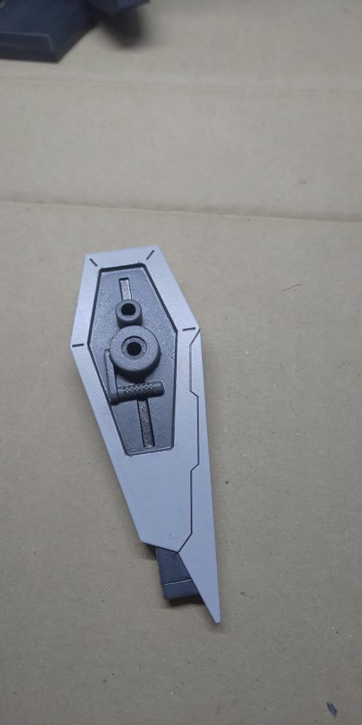 &nbsp;シールドはジョイント部を２つにして、肩に干渉しないように使い分け出来ます。