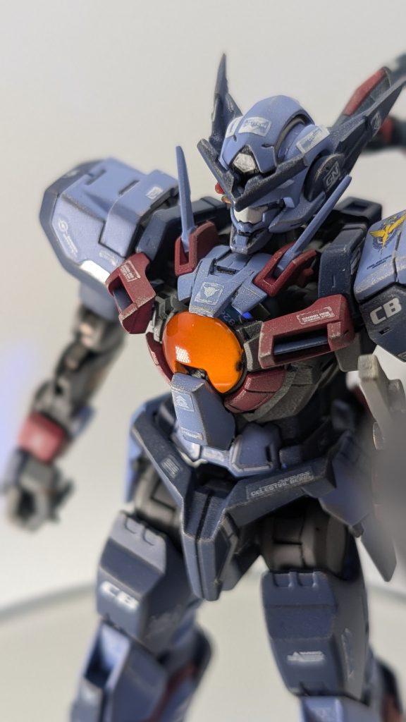 蛍光塗料でレッドのクリアパーツはオレンジに発光します☺️擬似太陽炉の設定です！