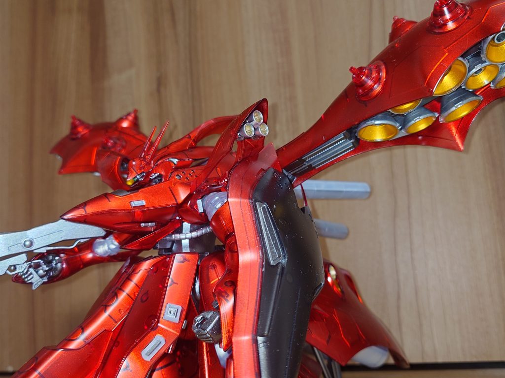 バーニアはシルバー。ビットの先端もシルバーにしようと思いましたがやめました。