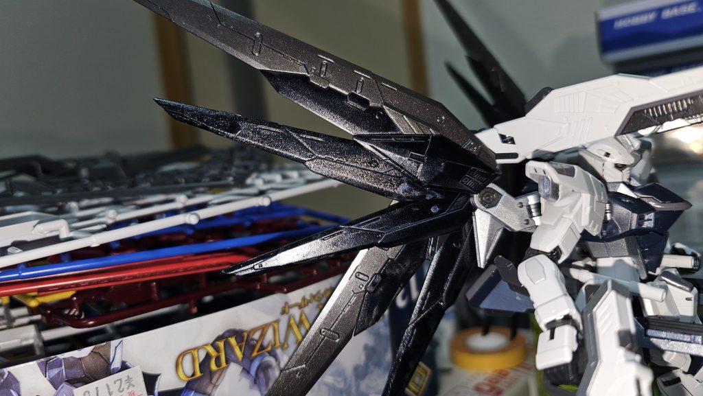 メッキは今回スプレーを使用。どうやら1回量が多かったようでしわしわに…しかも落ちないというwこのまま放置もあれなので今回組みました。以上、閲覧ありがとうございました。