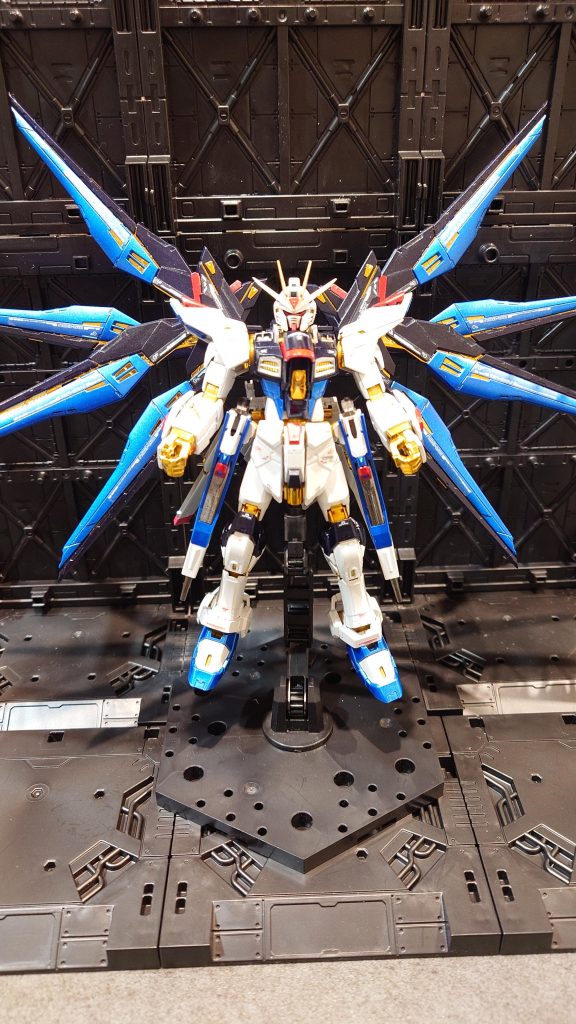 No.6　ストライクフリーダムガンダム（チタニウムフィニッシュ）–4枚目/制作者：ゆぅ