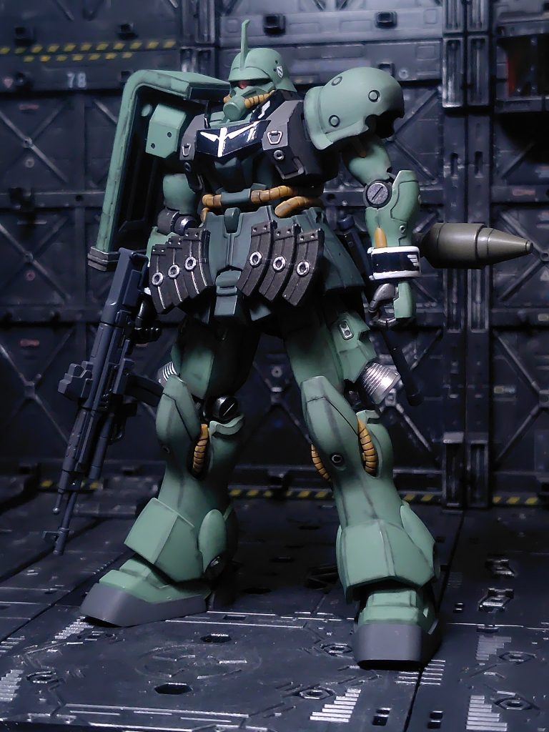 通常版の武器も一式付属しますので塗装だけはしました。バックパックが無いので正面姿だけです。ギルボアさん...(gundam-kao9)